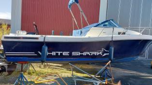 White Shark 237 -2001. Volvo Penta KAD32 -2001. Renoverad motor!