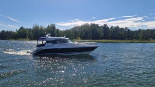 Aquador 28 HT Volvo penta D4-300 -2011 - Fint Skick! Full Teak!