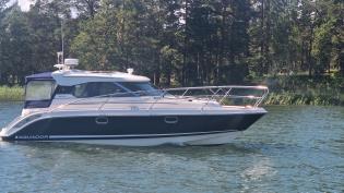 Aquador 28 HT Volvo penta D4-300 -2011 - Fint Skick! Full Teak!