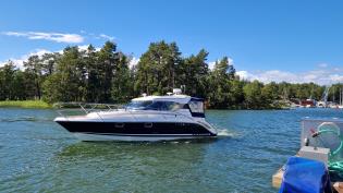 Aquador 28 HT Volvo penta D4-300 -2011 - Fint Skick! Full Teak!