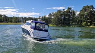 Aquador 28 HT Volvo penta D4-300 -2011 - Fint Skick! Full Teak!