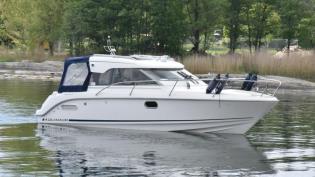 Aquador 23 HT -2004. Mercruiser  5,0 MPI. Fint skick