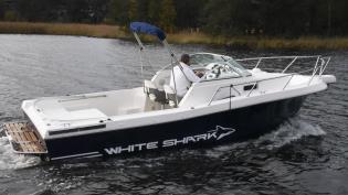 White Shark 237 -2001. Volvo Penta KAD32 -2001. Renoverad motor!