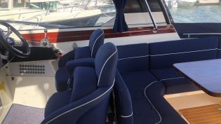 Aquador 28 HT Volvo penta D4-300 -2011 - Fint Skick! Full Teak!