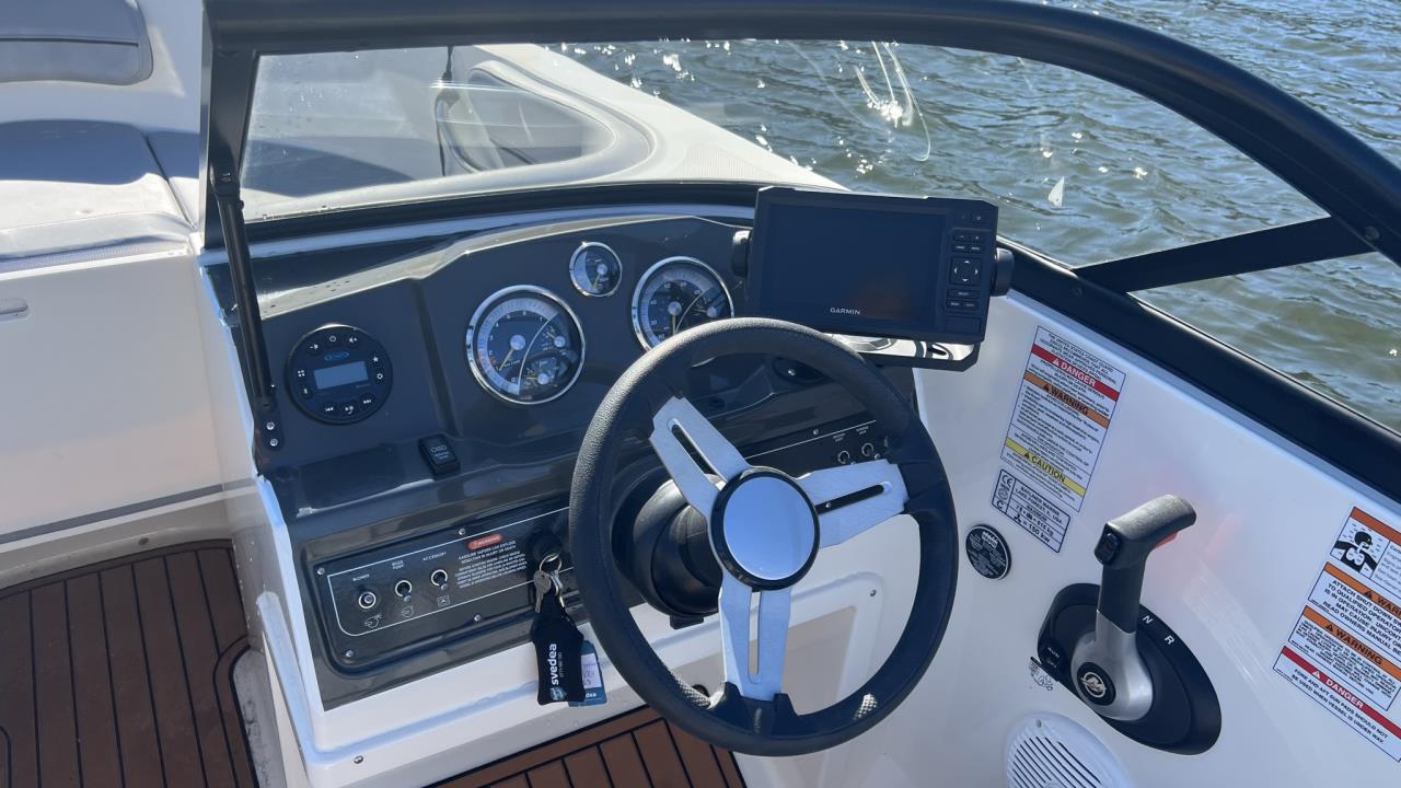 Bayliner VR4 Med Mercruiser 4,5L -22