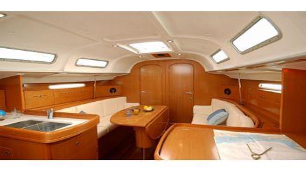 40.7 sailboat for sale